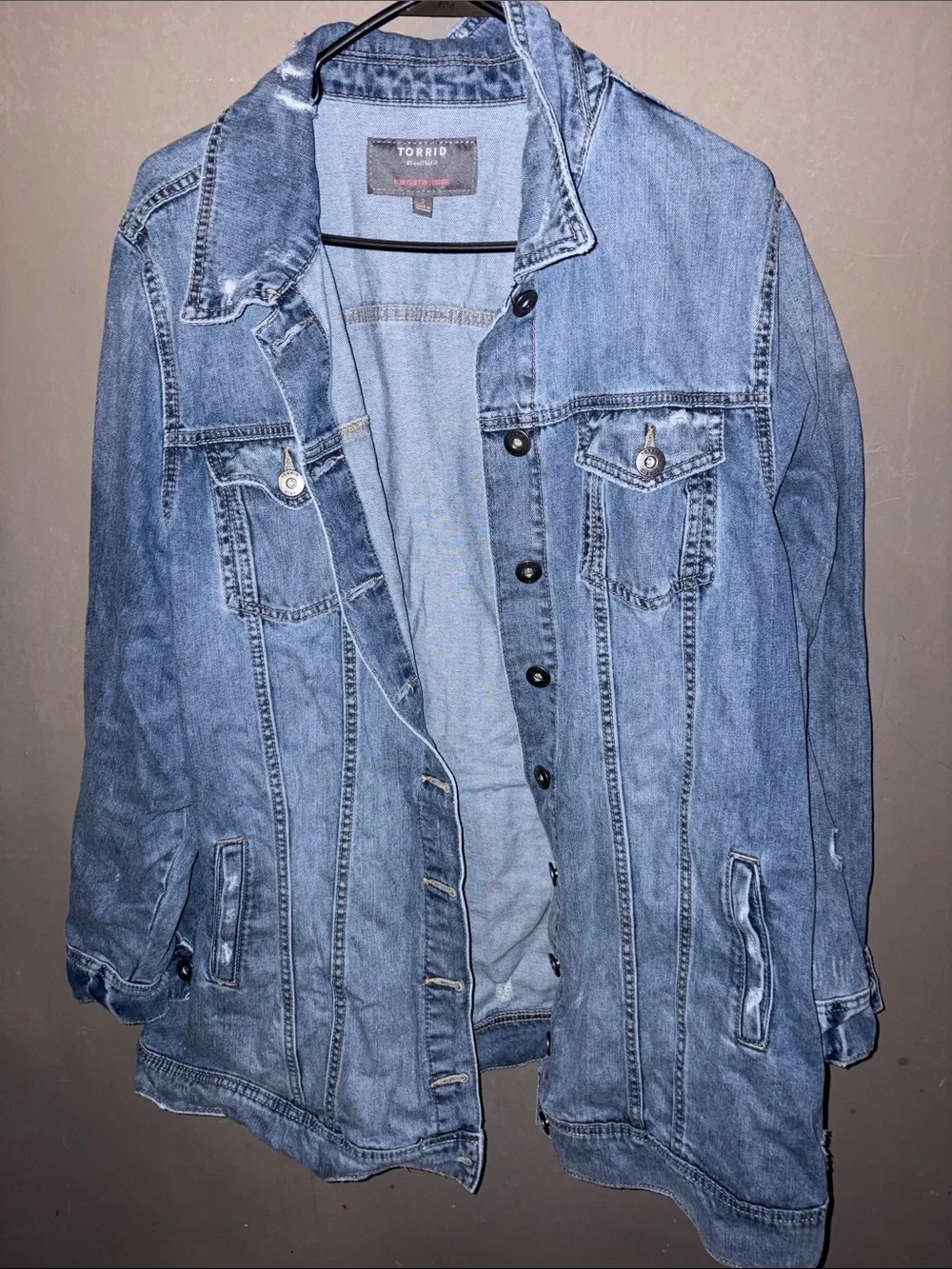 Torrid Denim Jacket in Light Blue Wash - Picture 1 of 2